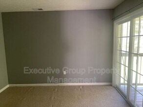 115 Kenilworth Ct in Radcliff, KY - Building Photo - Building Photo