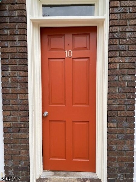 10 Waverly Pl in Madison, NJ - Building Photo