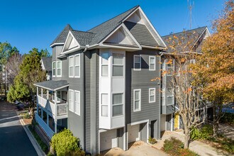 Glenwood Green in Atlanta, GA - Building Photo - Building Photo