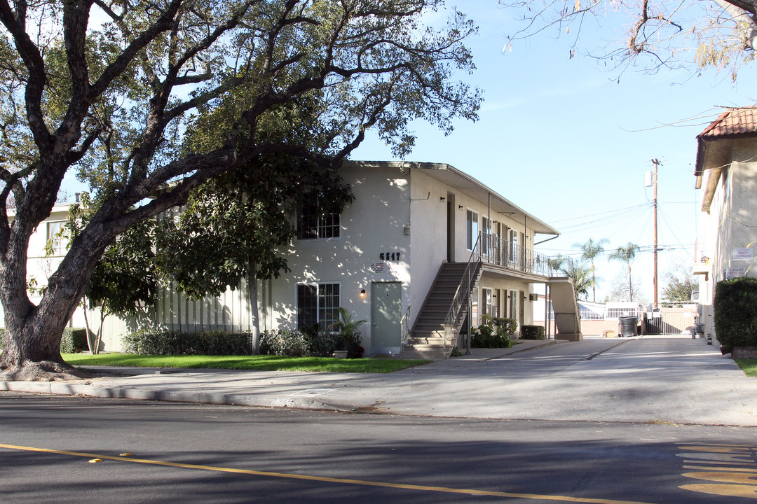 Pickering Apartments in Whittier, CA - Foto de edificio