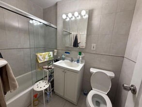101 Jackson Ave, Unit #3N in Mineola, NY - Foto de edificio - Building Photo