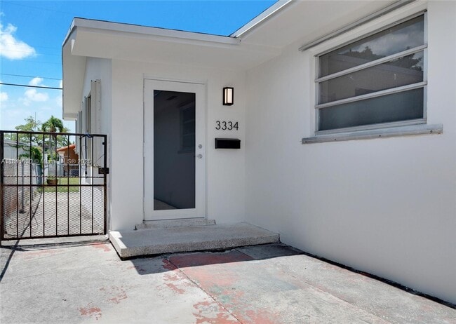 property at 3334 SW 24th St