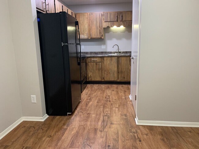 1167 Abbey Ln-Unit -E1 in Chesterton, IN - Building Photo - Building Photo