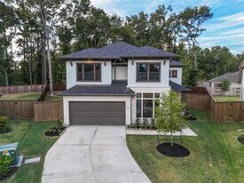 8207 Boundary Waters Dr in Porter, TX - Building Photo