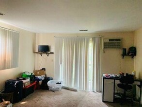 2026 Summit St in Columbus, OH - Building Photo - Building Photo