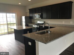 145 Jewel Box Dr in Stephenson, VA - Building Photo - Building Photo