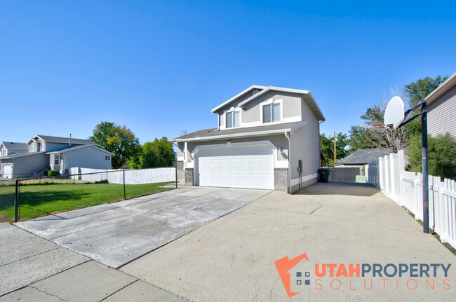 property at 6528 S 520 W
