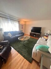 241 W Passaic St in Rochelle Park, NJ - Building Photo - Building Photo