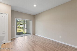 1111 Beach Dune Dr in Jacksonville, FL - Foto de edificio - Building Photo