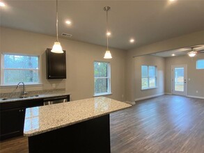 634 Collington Cir in Dalton, GA - Foto de edificio - Building Photo