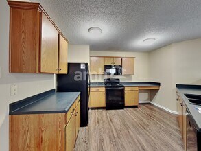 6904 Eagle Crossing Blvd in Brownsburg, IN - Building Photo - Building Photo