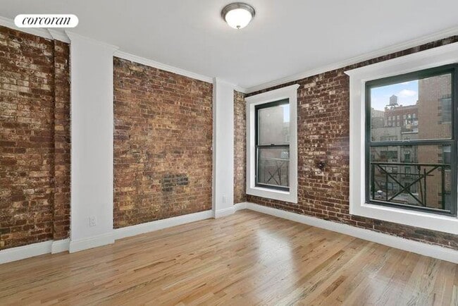 property at 266 Elizabeth St