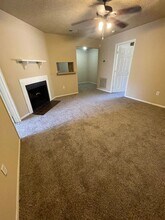 843 Hammond Manor Dr in Baton Rouge, LA - Foto de edificio - Building Photo