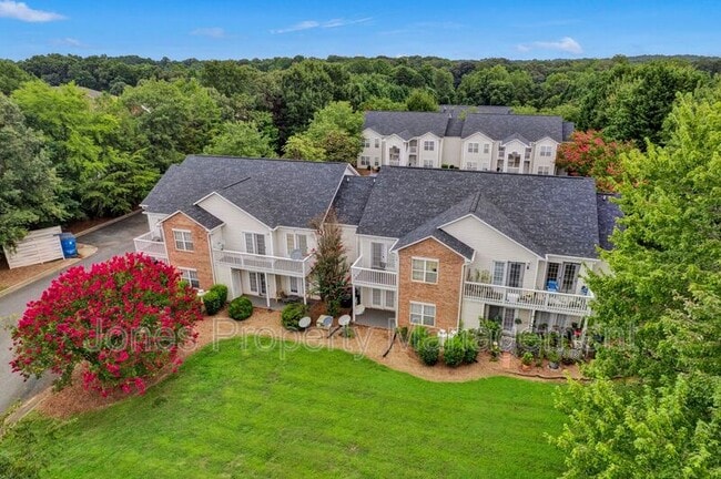 property at 1526 Union Rd
