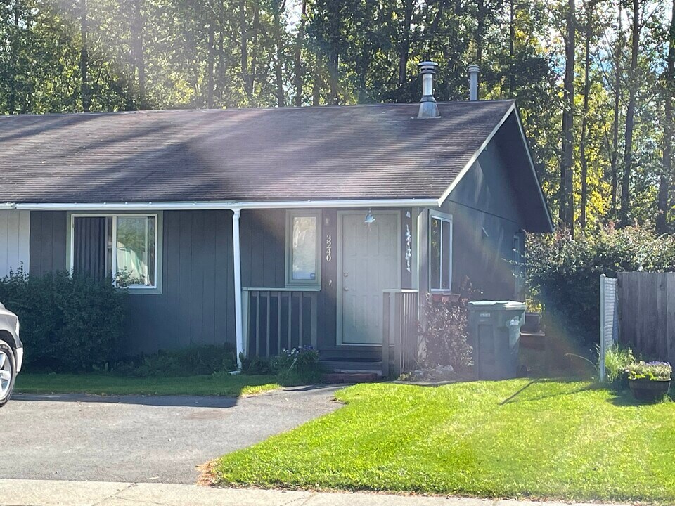 3240 Travis Ln Photo