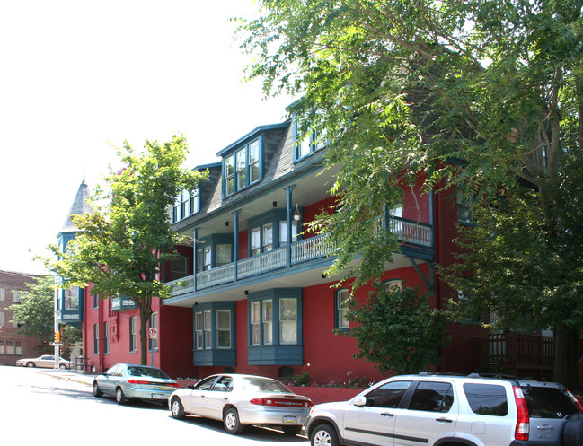 267 - 269 E Market St in York, PA - Foto de edificio - Building Photo