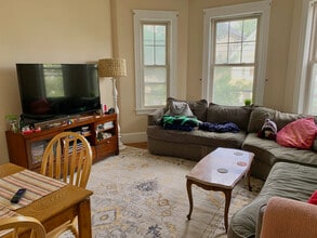 109 Murdock St, Unit #2 in Boston, MA - Foto de edificio - Building Photo