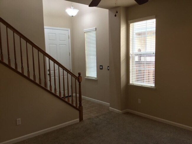 6712 Altesino Dr in Sparks, NV - Building Photo - Building Photo