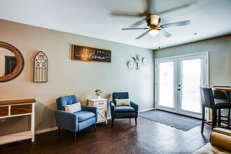 Mountain View Apartments in Fayetteville, AR - Building Photo - Building Photo