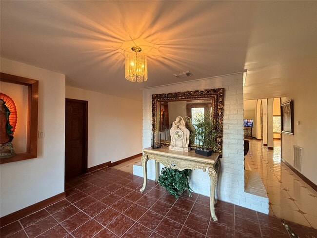 2417 Gerol Dr in Galveston, TX - Building Photo - Building Photo