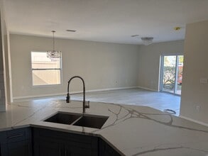 13826 Crater Cir in Hudson, FL - Building Photo - Building Photo