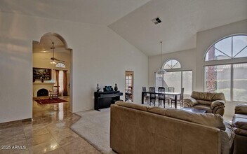315 E Mountain Sky Ave in Phoenix, AZ - Building Photo - Building Photo