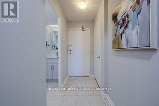 2460 Eglinton Ave E in Toronto, ON - Building Photo - Building Photo