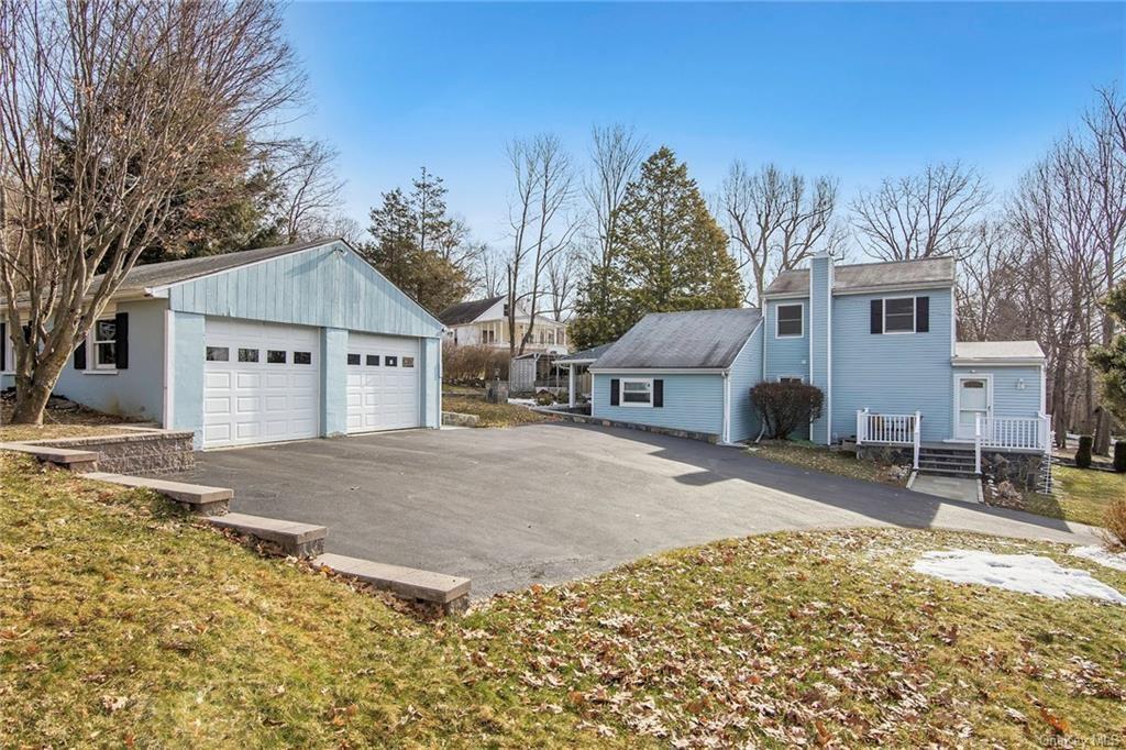 32 Juniper Dr in Mahopac, NY - Building Photo