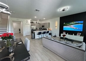 4151 Lagoon Shore Dr in Greenacres, FL - Building Photo