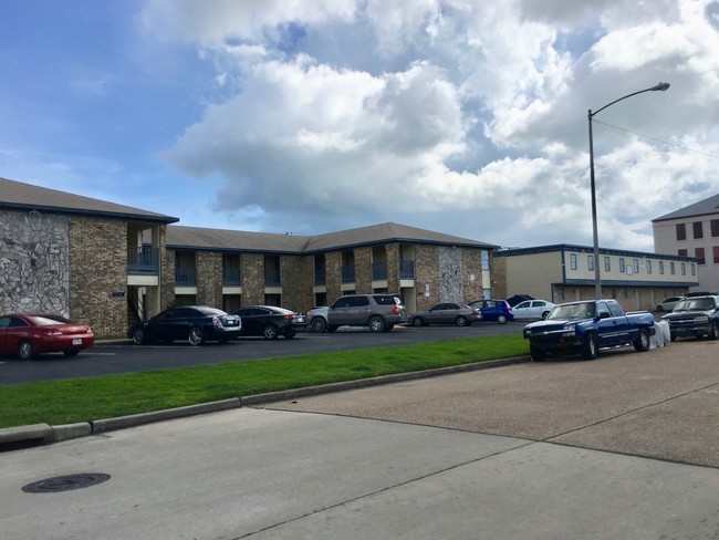 Mainland Apartments in Texas City, TX - Building Photo - Building Photo