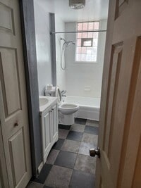 822 Brooks Ln photo'