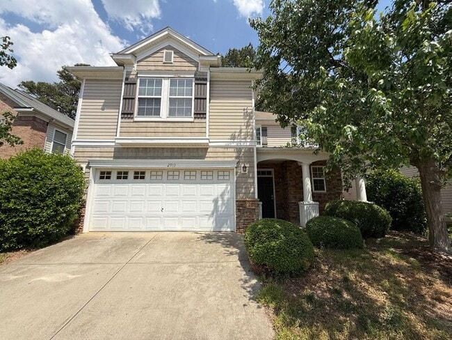 property at 2913 Glade Aster Ct
