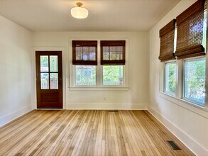 201 Hickory St in Charleston, SC - Foto de edificio - Building Photo