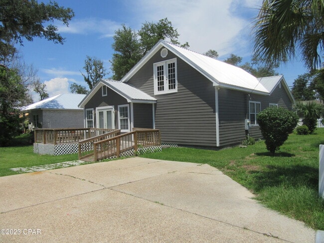 225 Hamilton Ave in Panama City, FL - Building Photo - Building Photo