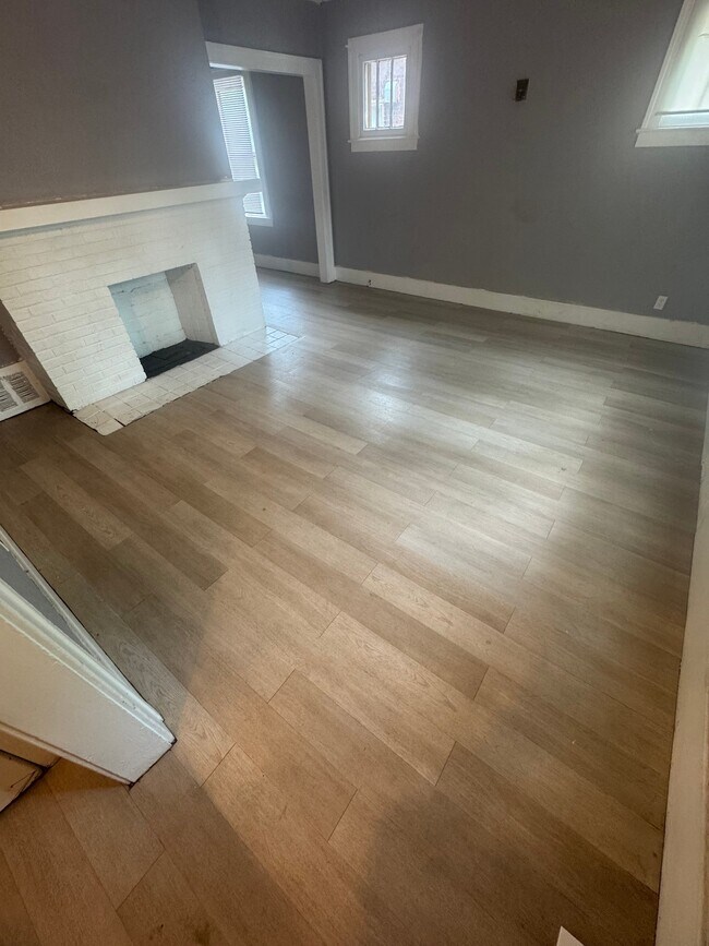 11344 Belleterre Ave, Unit Apt 1 in Detroit, MI - Building Photo - Building Photo