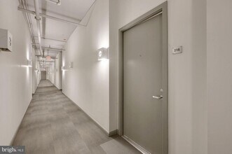 1300 N St NW in Washington, DC - Foto de edificio - Building Photo