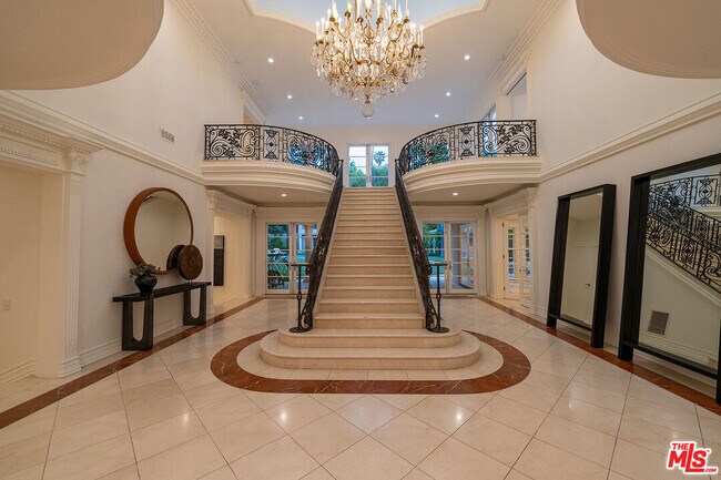 407 Robert Ln in Beverly Hills, CA - Building Photo - Building Photo