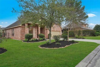 10 Tallgrass Way in Spring, TX - Foto de edificio - Building Photo