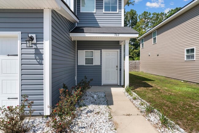 767 Fairview Cir in Hinesville, GA - Building Photo - Building Photo