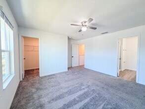 9419 Westside Hls Dr in Davenport, FL - Foto de edificio - Building Photo