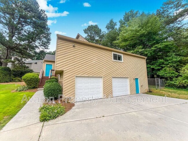 2010 Shadow Bluff Ct NE in Marietta, GA - Building Photo - Building Photo