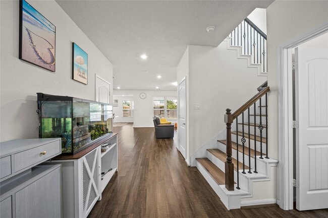 5815 River Timber Trl