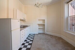 301 Newbury St, Unit 5 in Boston, MA - Building Photo