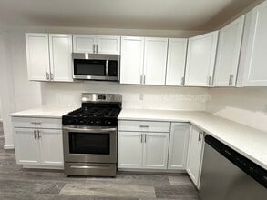 6184 Poketa Rd in Verona, PA - Building Photo - Building Photo