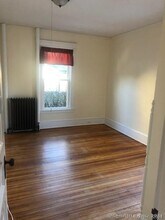 2178 Elm St in Stratford, CT - Building Photo - Building Photo