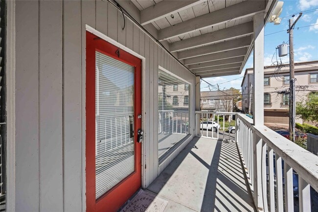 2218 Hazard St in Houston, TX - Foto de edificio - Building Photo