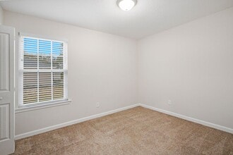 122 Villa Rd in Jesup, GA - Building Photo - Building Photo