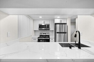 748 N 3rd St in El Cajon, CA - Building Photo