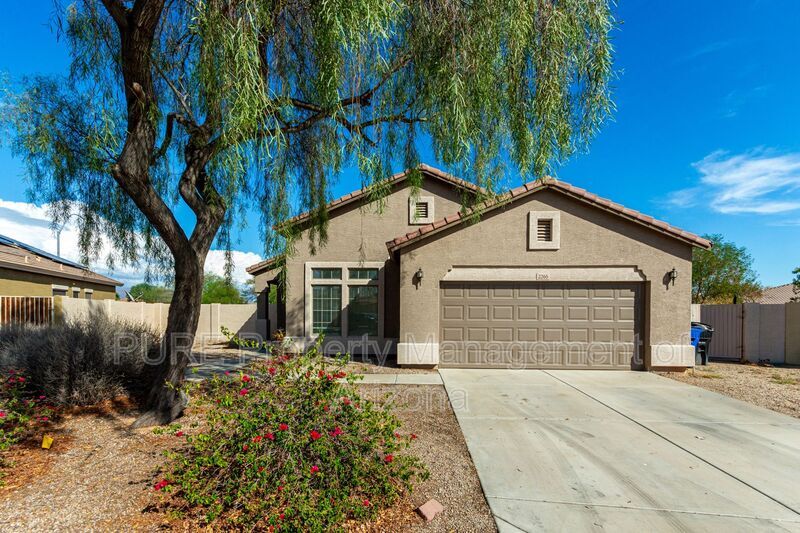 2265 S Del Rancho in Mesa, AZ - Building Photo