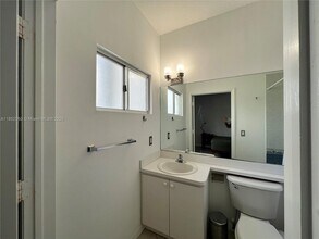 2734 Bird Ave in Miami, FL - Building Photo - Building Photo